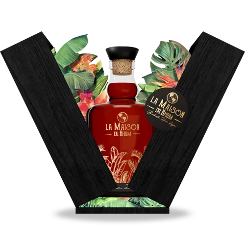Bottiglia dentro astuccio floreale semi-aperto del rum La Maison Du Rhum - Barbados Hors d’Age